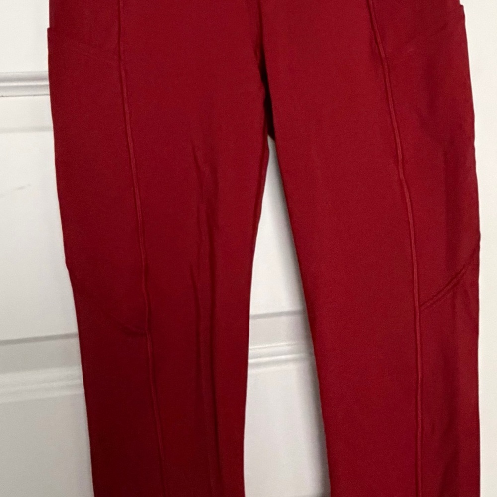 Lululemon (brick) Red Cropped Leggings